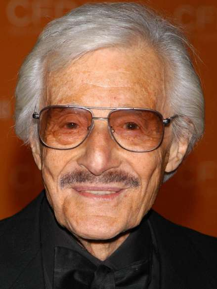 oleg cassini
