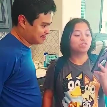 Weston-Emily-phone