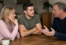 How to Discuss Vaccine Concerns With Family